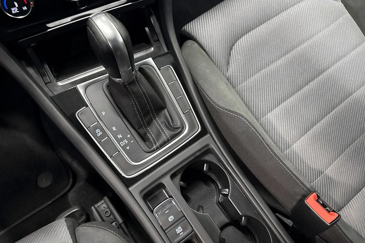 picture of a car