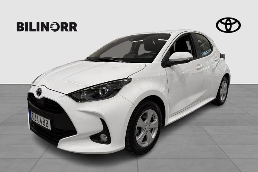 Bild 1 av Toyota Yaris Hybrid 1,5 5D ACTIVE KOMFORTPAKET, Vhjul, Mvärm