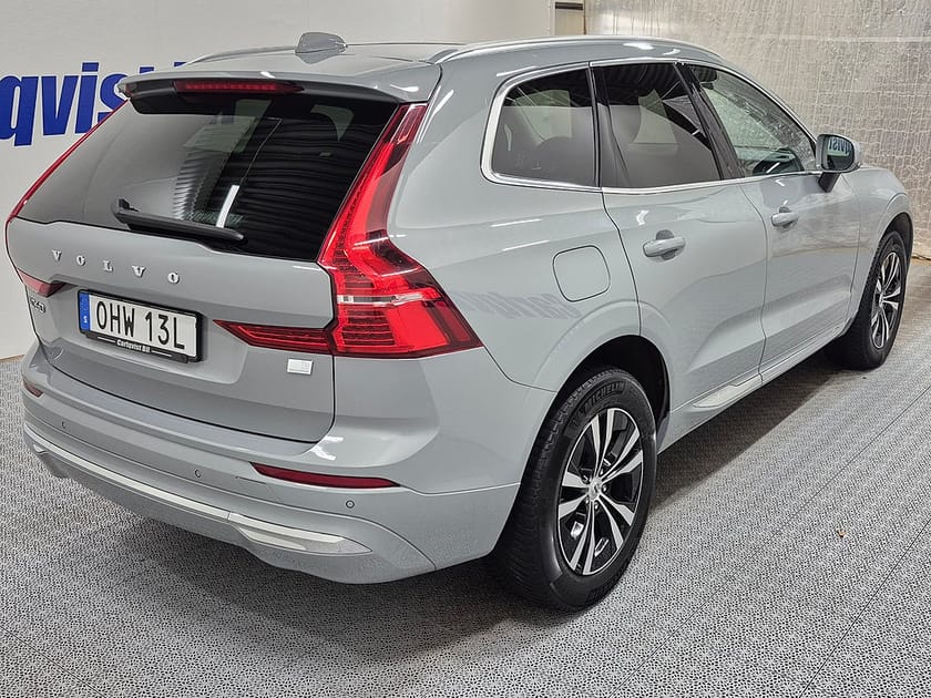 Bild 4 av Volvo XC60 T6 Recharge Core Bright plug in AWD 350HK 4x4 Panorama