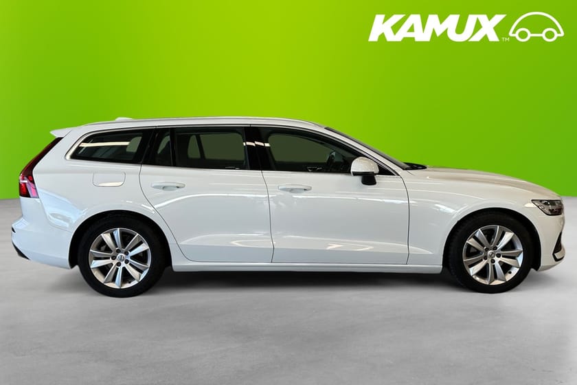 Bild 2 av Volvo V60 D4 Momentum Advanced Pro Navi Drag 190hk