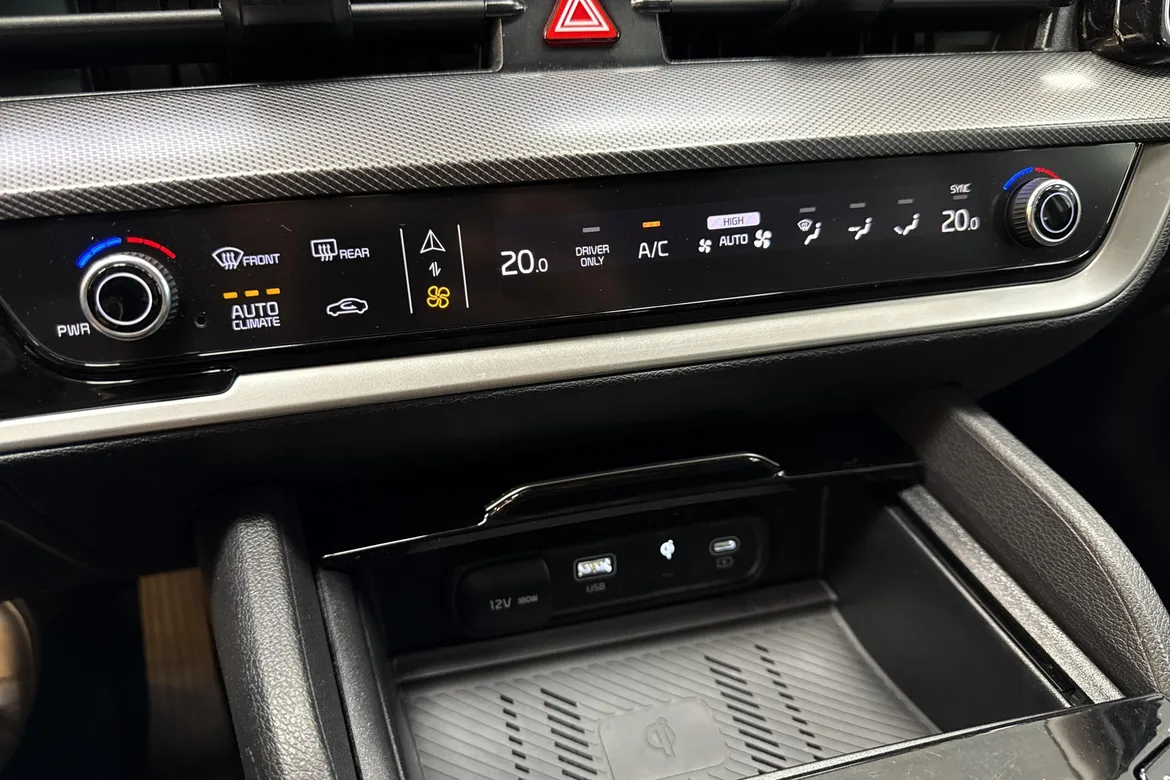 picture of a car