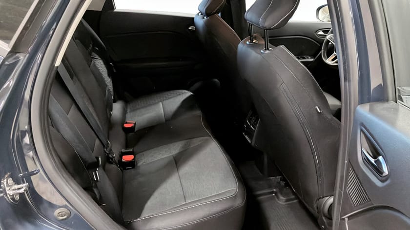 Bild 5 av Renault Captur E-TECH Plugin-Hybrid 160 160hp -Aut