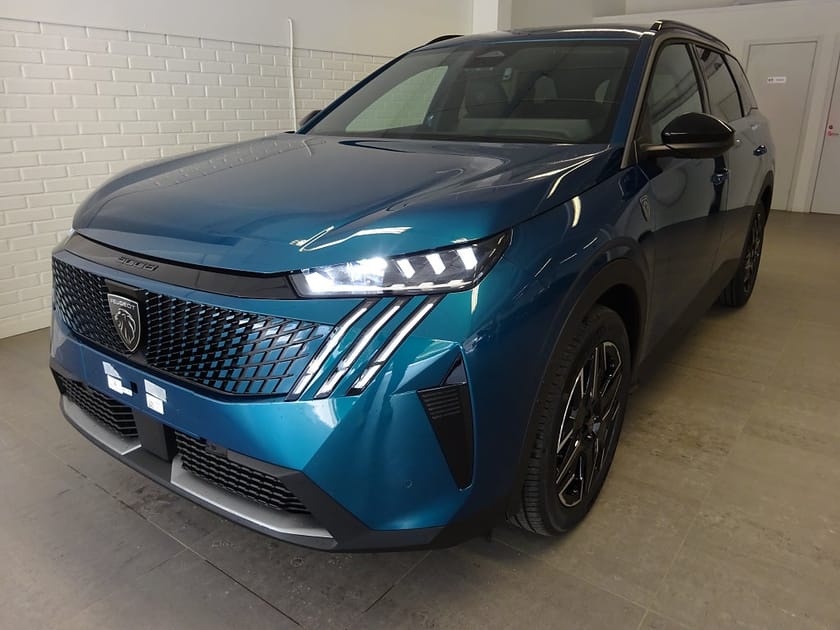 Bild 2 av Peugeot 5008 Hybrid 145 GT 7-sits 1.2 PureTech e-DSC