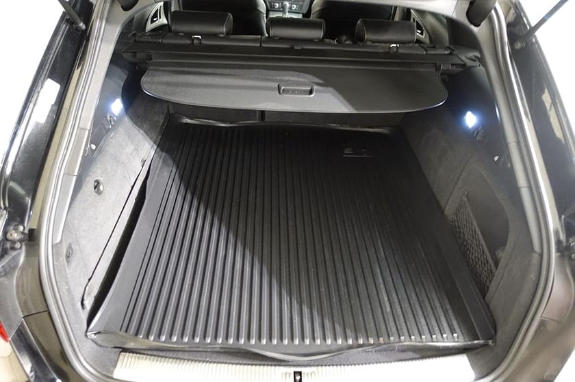 Bild 5 av Audi A6 Avant 2.0 TDI Ambition S Line Drag Delläder P-Sens LED 190hk