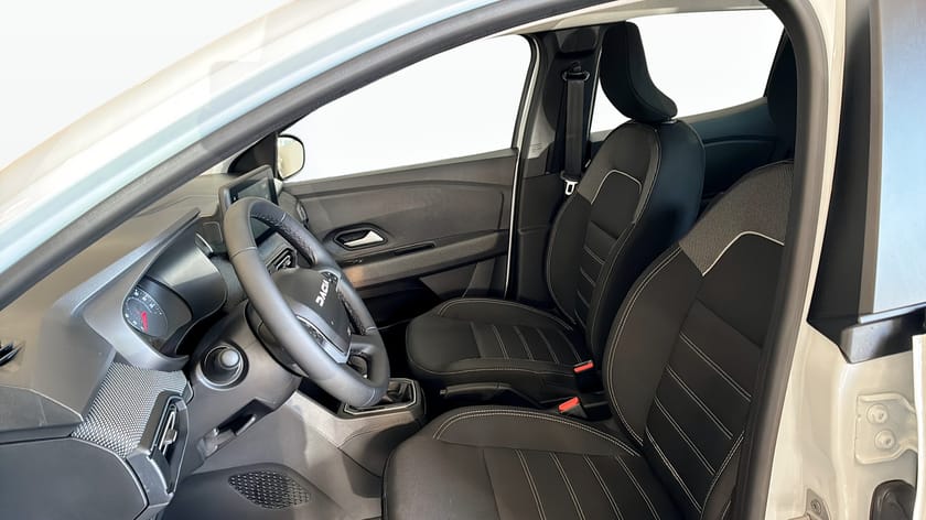 Bild 3 av Dacia Sandero EXPRESSION TCE 90 AUTO Demo