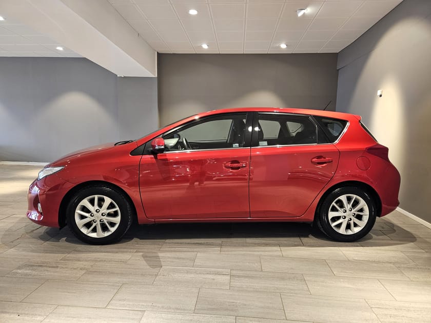 Bild 5 av Toyota Auris 1.6 132hk | V-hjul Backkamera Motorvärmare