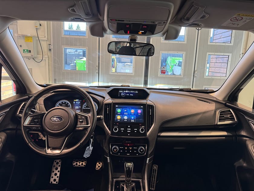 Bild 5 av Subaru Forester e-Boxer Lineartronic Drag M-värmare B-kamera Carplay