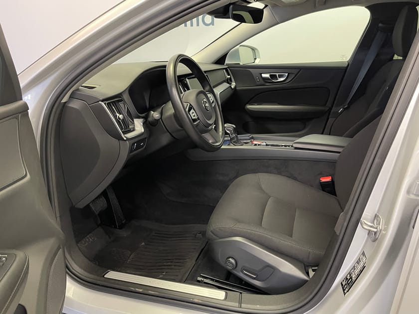 Bild 4 av Volvo V60 D4 Momentum Advanced Edition / Dragkrok /