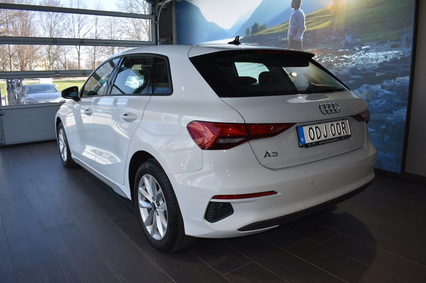 Bild 2 av Audi A3 Sportback 35 TFSI 150 HK PROLINE