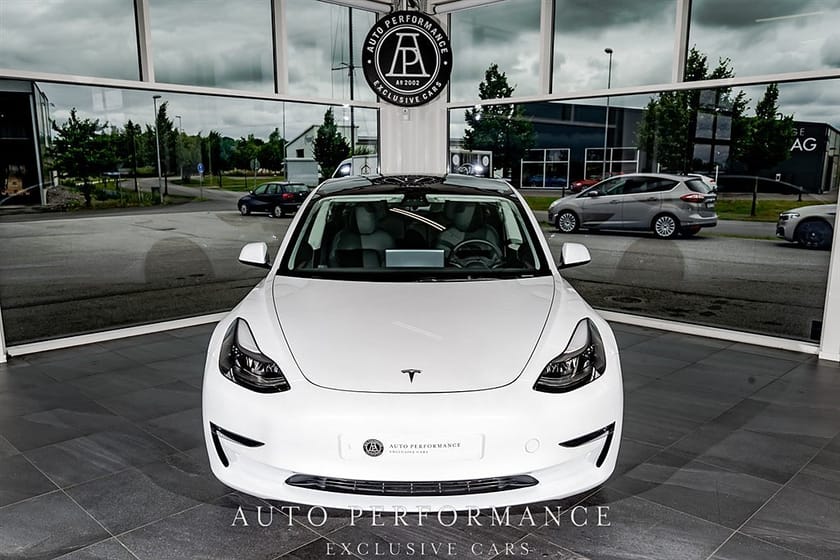 Bild 2 av Tesla Model 3 Performance / / Facelift / Hemleverans /
