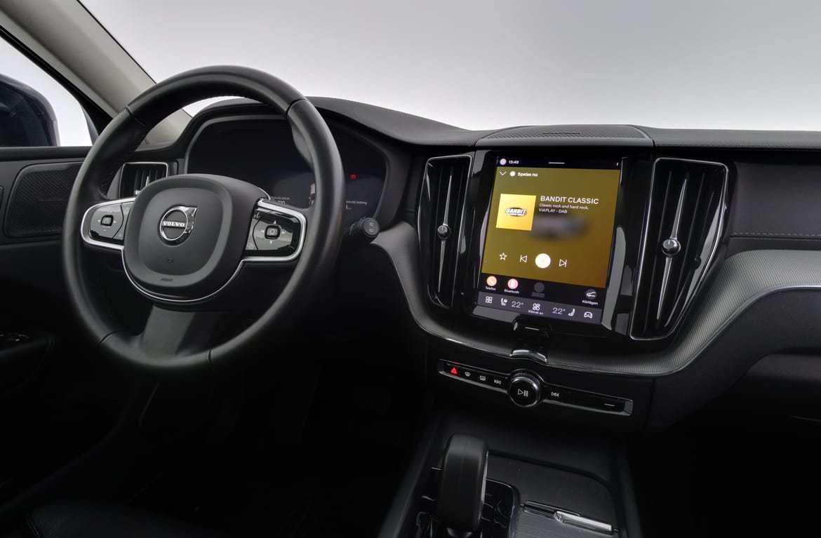 Volvo XC60 2023 - miniatyr 8