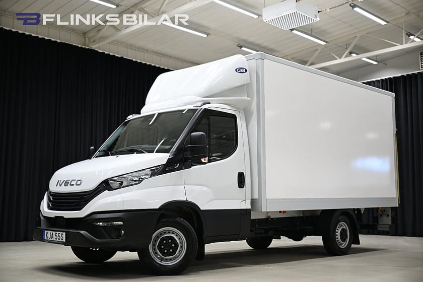 Bild 1 av Iveco Daily 35-140 Chassis Cab 136HK Automat|Volymskåp|BG-Lyft|Backkamera|272Mil|Moms