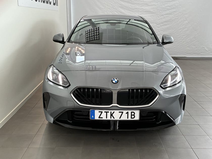 Bild 2 av BMW 120 4,95 ränta M Sport Auto ParkAssist Rattvärme Backkamera