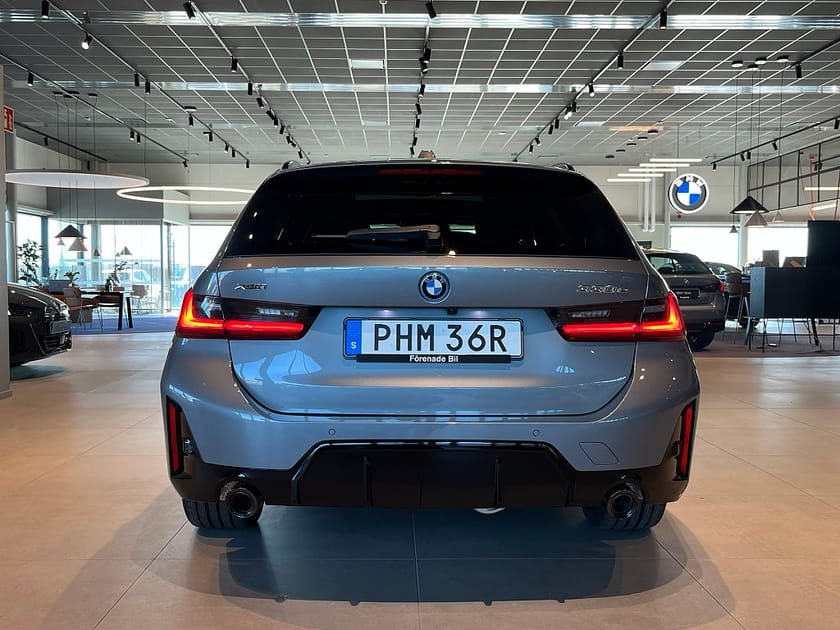 Bild 5 av BMW 330e xDrive Touring M sport pro HK Pano Head Up 360 4,95%