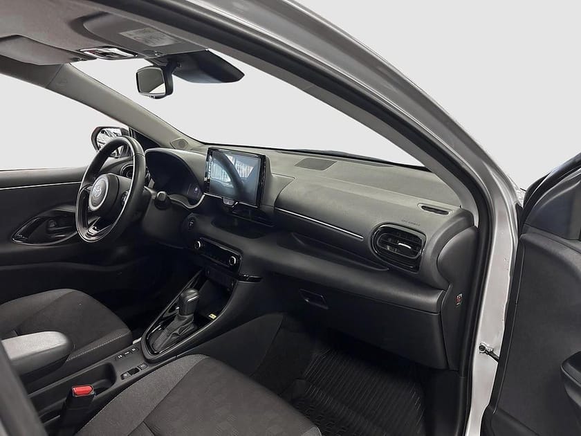 Bild 5 av Toyota Yaris Hybrid 115 CVT STYLE SÄKERHETSPAKET