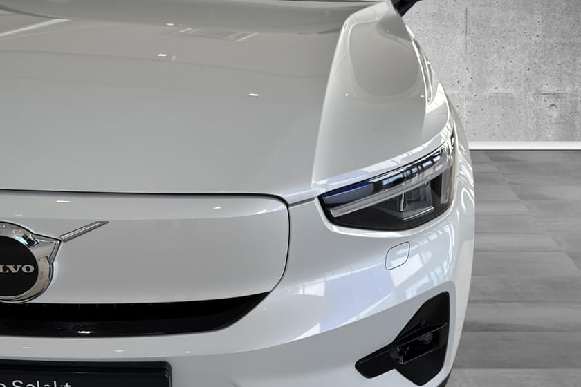 Bilde 5 av Volvo XC40 Recharge Twin motor Plus - Ryggekamera, Hengerfeste