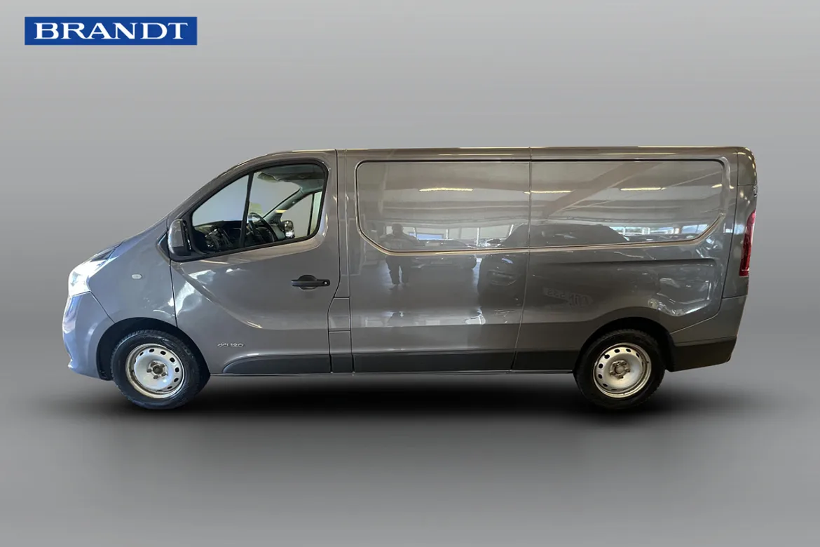 Nissan NV300 Skåpbil