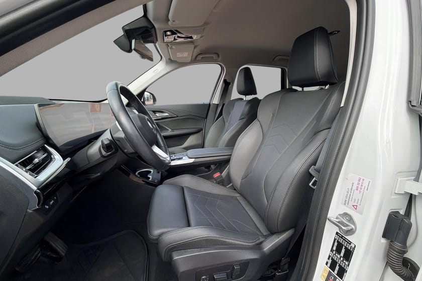 Bilde 2 av BMW iX1 xDrive30 xLine, HUD, Harman, El seter, Sportseter, Krok, LED ++