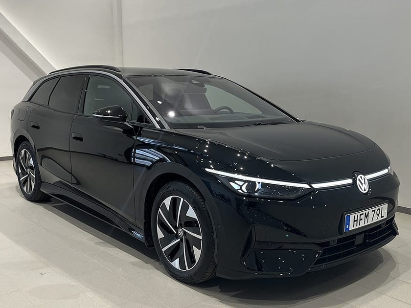 Bild 1 av Volkswagen ID.7 Pro S Tourer | LAGERBIL | V-hjul | Takbox + Bågar