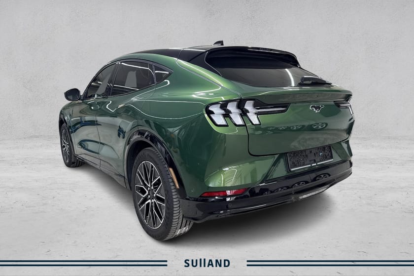 Bilde 3 av Ford Mustang Mach-E Long Range RWD Premium inntil 610km, Reg 06.2025