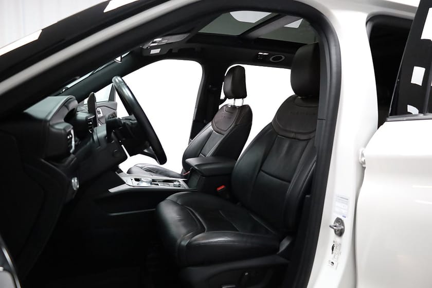 Bild 3 av Ford Explorer Plug-In Hybrid PHEV 3.0 Platinum | Pano | Dragkrok