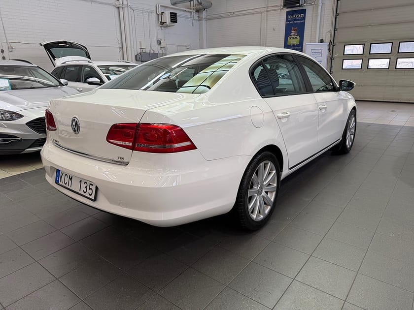 Bild 4 av Volkswagen Passat 1.6 TDI DPF BMT / Sedan / Nybesiktigad