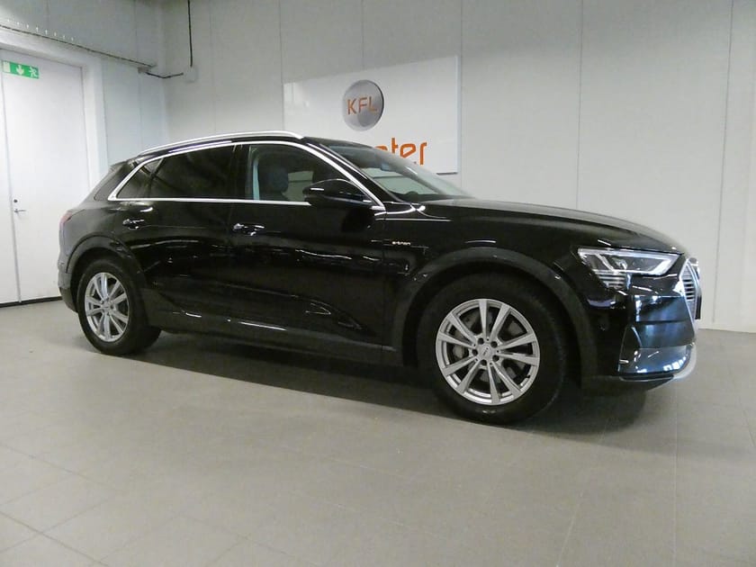 Bild 4 av Audi e-tron 50 quattro *KFL 10år 2,99%* Navi-Luftfjädring-Skinn-SoV