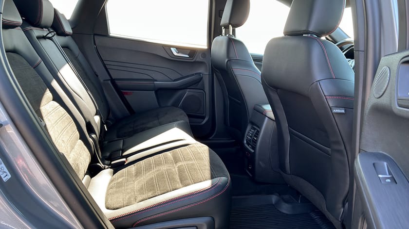 Bild 5 av Ford Kuga Plug-In Hybrid ST-Line X Phev | Drag | Navigation | Moms