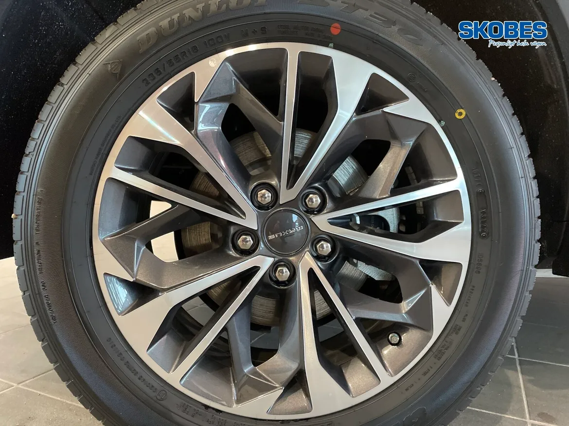 Maxus Euniq 6