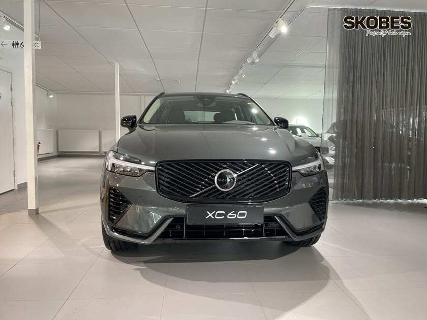Bild 3 av Volvo XC60 T6 Plus Dark Nordic Edition
