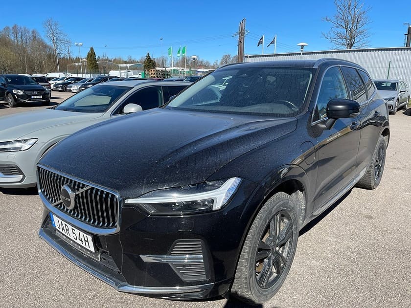 Bild 1 av Volvo XC60 T6 Recharge Core Bright plug in AWD 350HK 4x4 Panorama