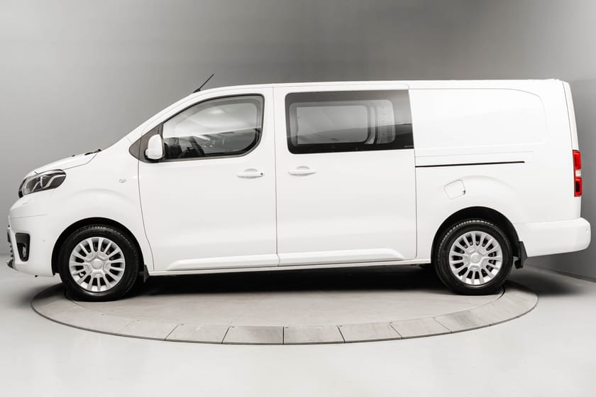 Bilde 2 av Toyota Proace 2,0 D 144 Comfort L2H1 SHB aut