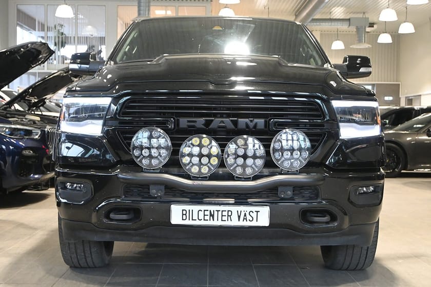 Bild 5 av RAM 1500 Crew Cab V8 HEMI Laramie NIGHT Månadskostnad 8299kr
