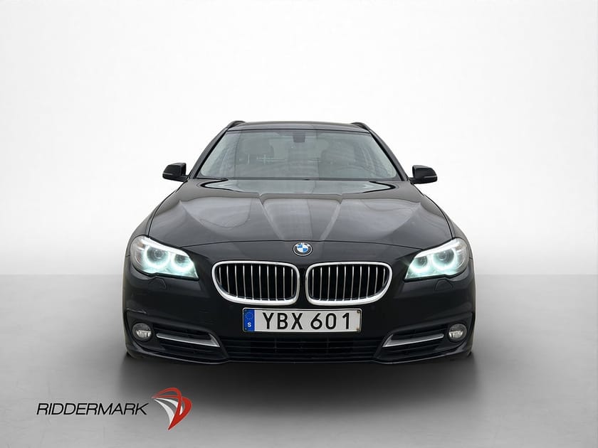 Bild 2 av BMW 520d xDrive Touring 190hk Läder Kamera Rattvärme Sensorer Drag