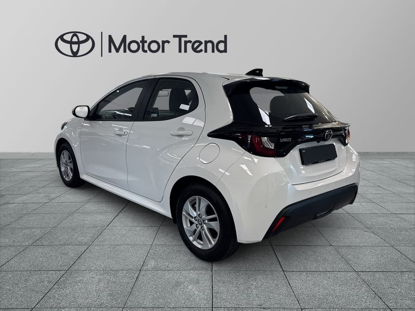 Bild 2 av Toyota Yaris Hybrid 115 1,5 5D ACTIVE KOMFORTPAKET OCH P-