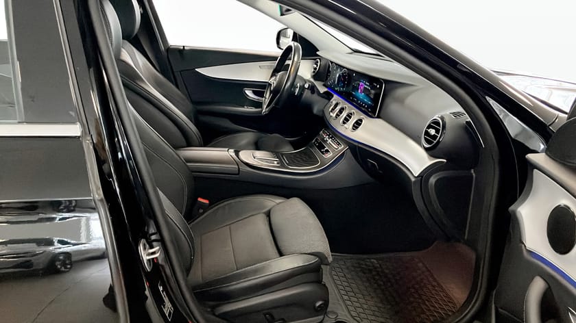 Bild 3 av Mercedes-Benz E 300 T de 3,95% RÄNTA| AVANTGARDE|VÄRMARE|DRAG|