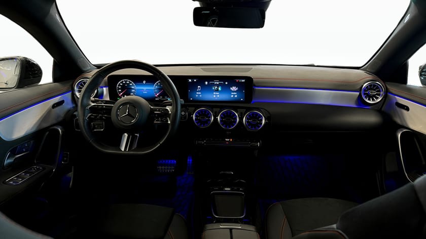 Bild 4 av Mercedes-Benz CLA 200 Shooting Brake SB AMG 163hk Night B-kam Navi Drag 19"