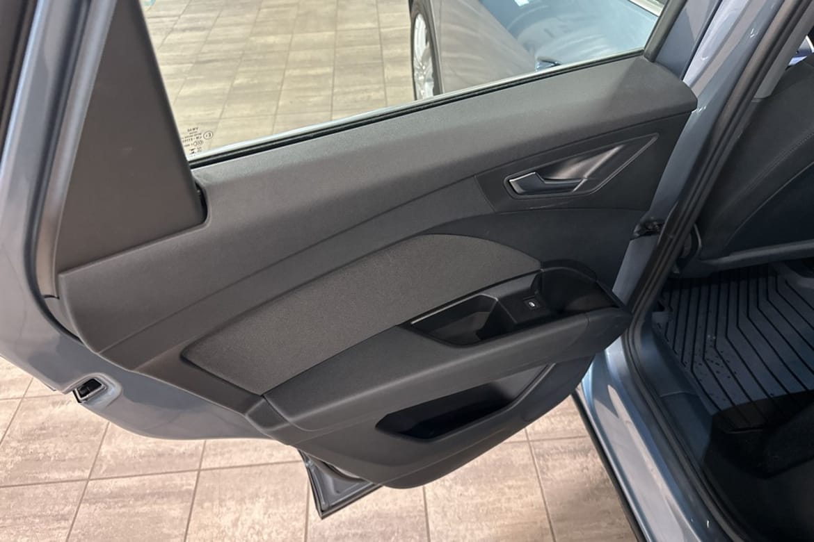 Audi Q4 e-tron 2023 - miniatyr 12