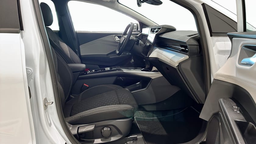 Bild 3 av Ford Puma Gen-E 168HK Demobil