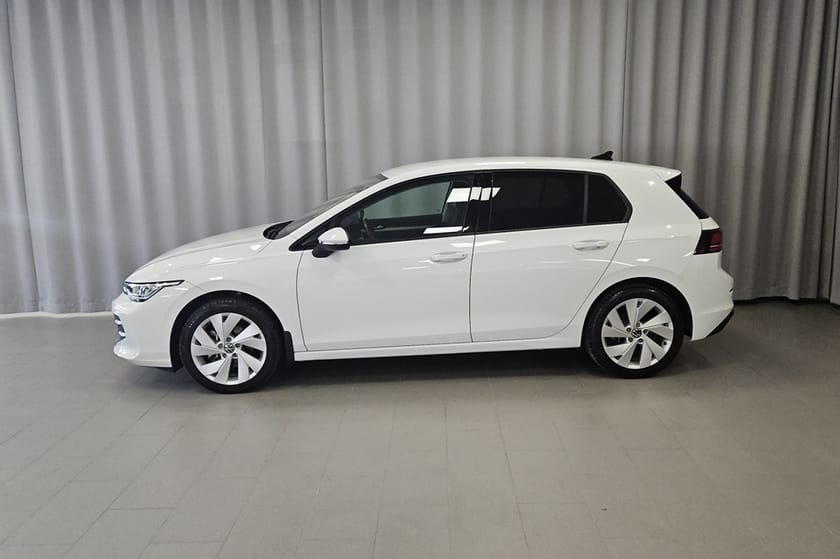 Bild 2 av Volkswagen Golf Life 1.5 eTSI DSG 150HK Drag Aut