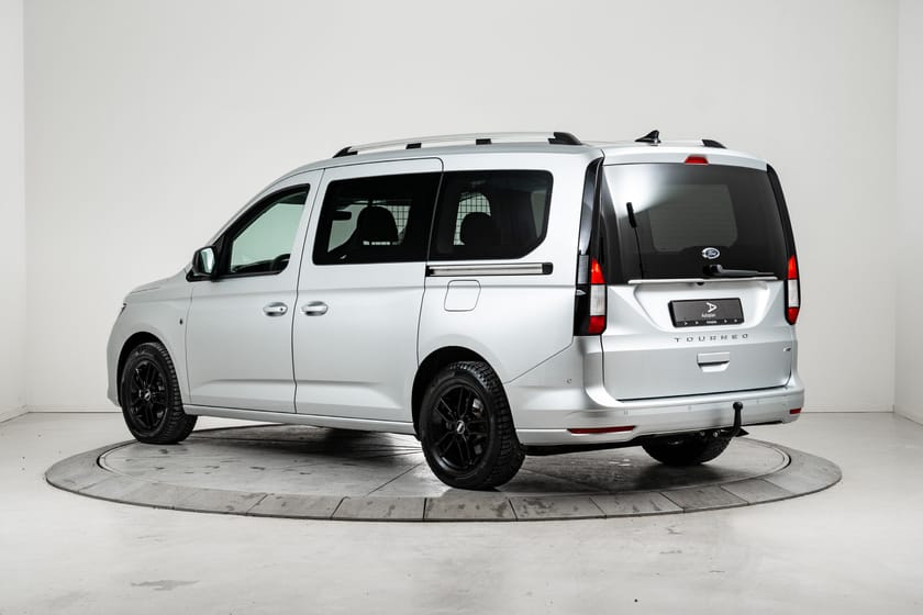 Bilde 4 av Ford Tourneo Connect 235 L2 2,0 TDCi 122hk Proff+ AWD Krok ACC Webasto Kamer