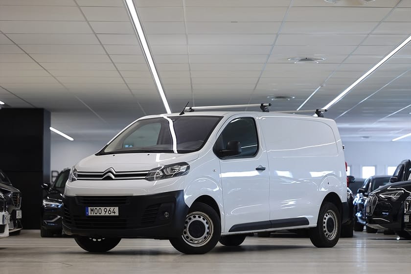Bild 3 av Citroën Jumpy Van IP 2.0 BlueHDi 144hk CarPlay Drag Värmare B-Kamera