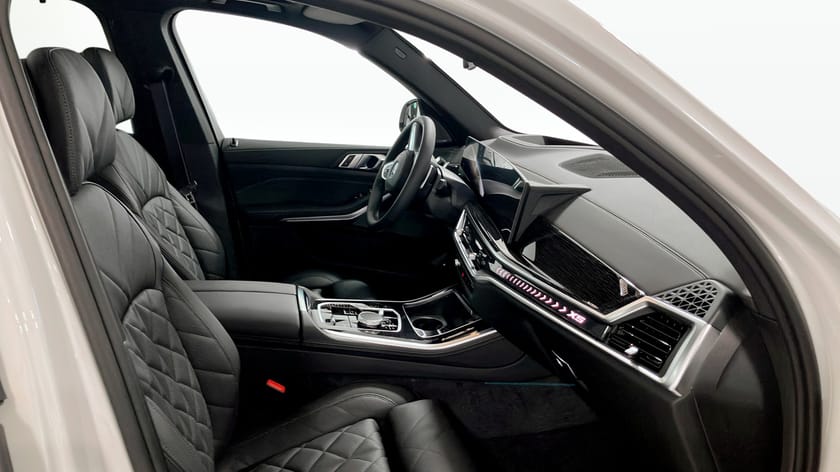 Bild 3 av BMW X5 xDrive50e Panorama, H/K ljud, luftfjädring