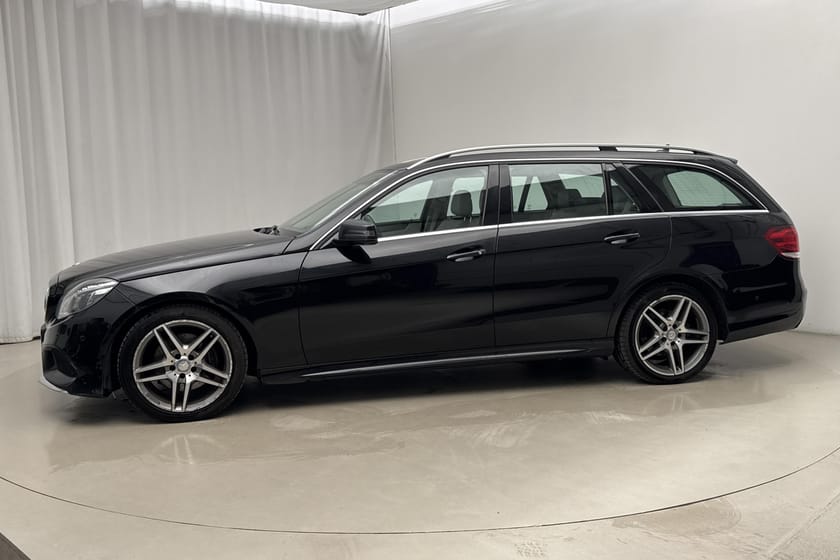 Bild 2 av Mercedes-Benz E 300 T BlueTEC HYBRID Kombi S212 (204hk) Avantgarde