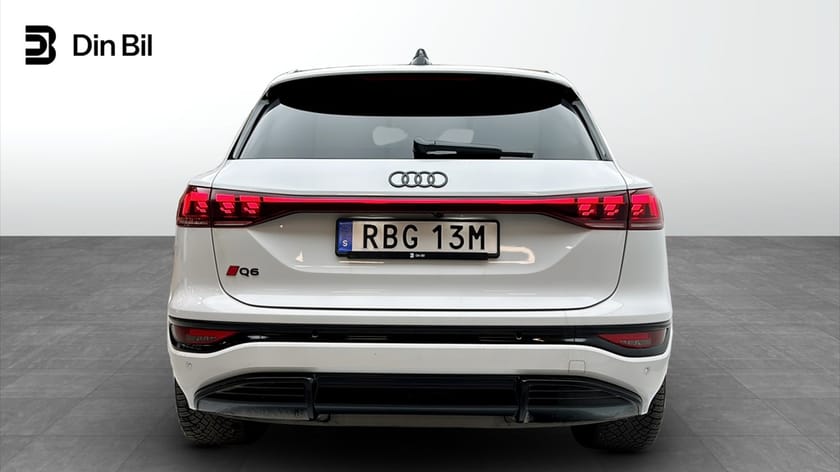 Bild 5 av Audi Q6 e-tron quattro 388HK B&O Drag PANO Black Optik
