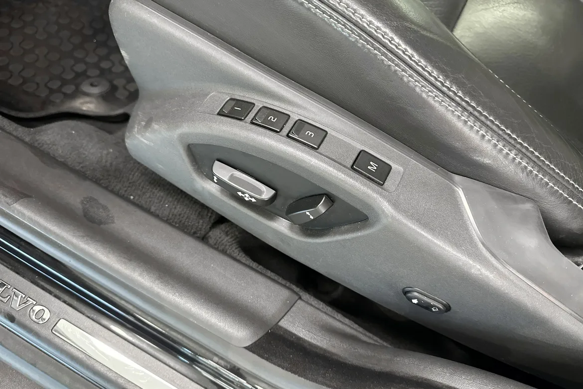picture of a car