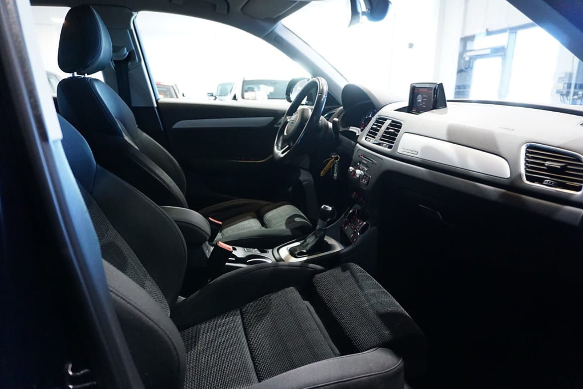 Audi Q3 2018 - miniatyr 13