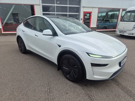 Tesla Model Y Long Range AWD 514HK 4x4 Panorama Läder