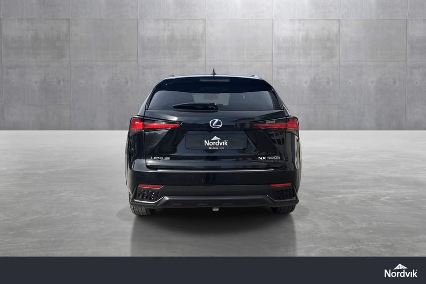 Bilde 4 av Lexus NX 300h AWD / F Sport S / Krok / Ekstralys / Head Up