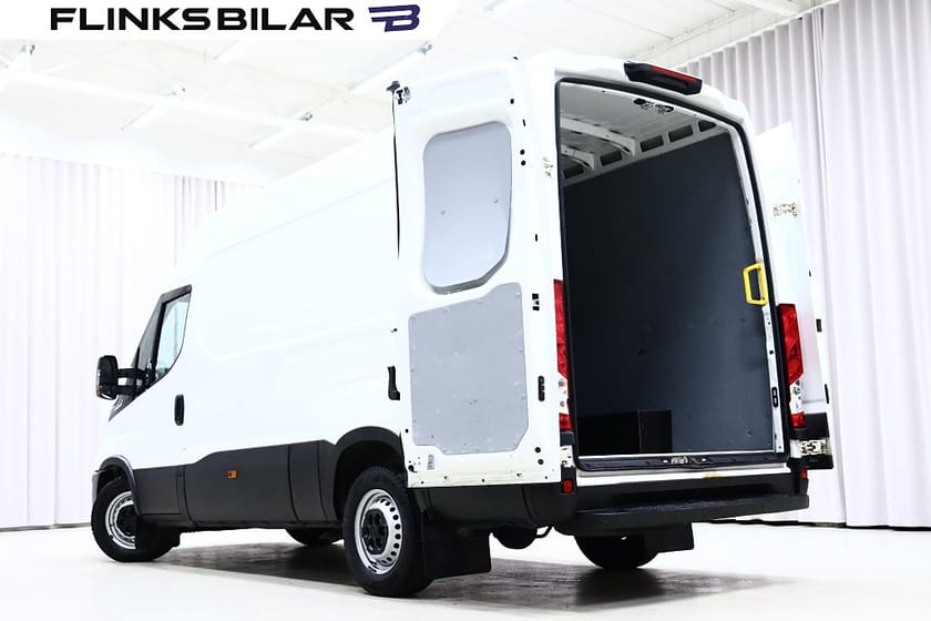 Bild 4 av Iveco Daily 35-140 Van 136HK Automat|Webasto|3.5ton-dragvikt|Leasebar